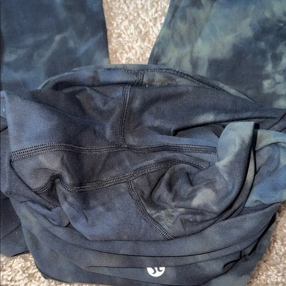 Lululemon align cropped 23” size 4 - Picture 3 of 5